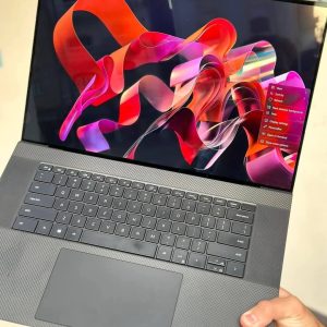 ديل PRECISION 5760 | رام 32GB | كور i9-11850H الجيل الحادي عشر | SSD 512GB | شاشة 17" FHD