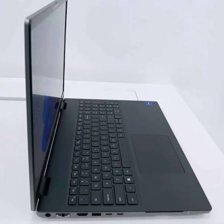 Dell Precision 7670 Core i7-12850HX RTX A2000 8GB